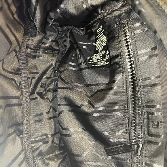 Hunter Black Convertible Crossbody Bag - Picture 4 of 4